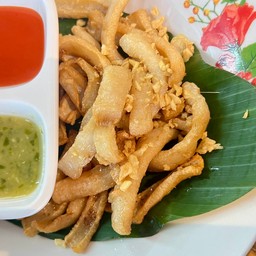 หมึกแดดเดียวทอดกระเทียม