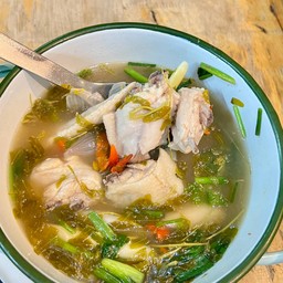 ต้มไก่ใบมะขามอ่อน