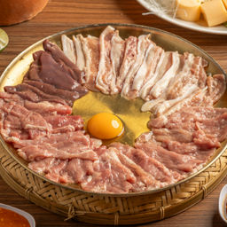 ชุดหมูกระทะใหญ่พร้อมชุดผัก L