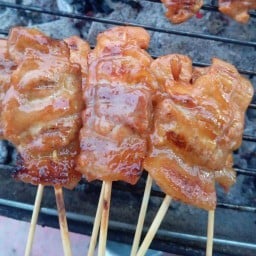 ของทานเล่น&หมูปิ้งโบราณ ปากน้ำ