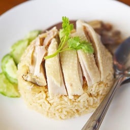 ข้าวมันไก่เบตง