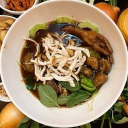 เกาเหลาไก่รวม(ไก่ฉีก,ตีน1,ข้อใหญ่5)