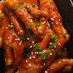 ตีนไก่ซอสเกาหลีเผ็ด