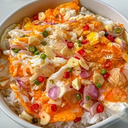 ข้าวไข่ขยี้พริกน้ำปลา