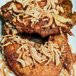 ปีกไก่ทอดน้ำปลา