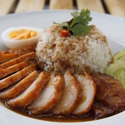 ข้าวหน้าหมูแดง