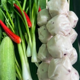 ลูกชิ้นเสียบไม้ สาขา1(หน้า รพ.สระบุรี)