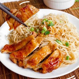หมี่เหลืองแห้งไก่