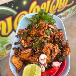 ก้อยหอยเชอรรี่