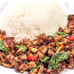 ข้าวกระเพราเป็ดย่าง