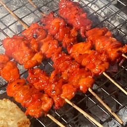หนังไก่ไม้แดง