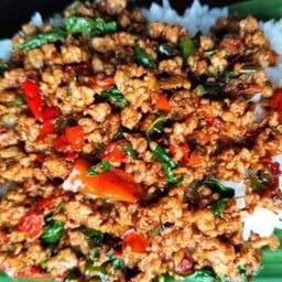 ผัดไทย อิ่มแปล้ กะทู้