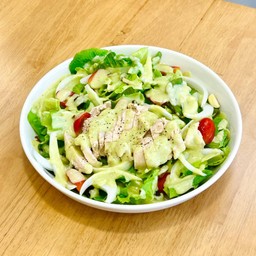 สลัดอกไก่ ซอส Mr Jacob