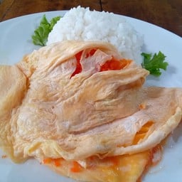 ข้าวไข่ข้นยัดไส้ไข่กุ้ง
