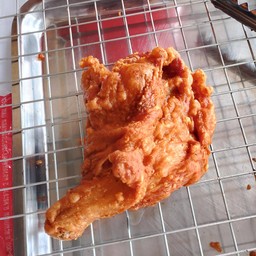 สะโพกไก่ทอด