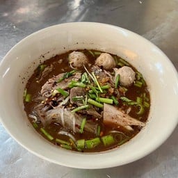 ก๋วยเตี๋ยวเรือน้ำตก