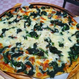 โรตีพิซซ่าผักโขม + ชีส