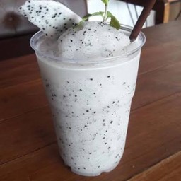 แก้วมังกรปั่น