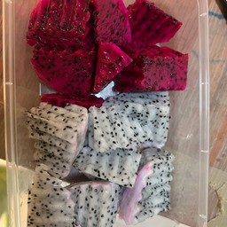 แก้วมังกร(ราคาขึ้นลงตามตลาด)