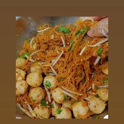 ก๋วยเตี๋ยวคลุก&บะหมี่ไก่ย่างซอสเทอริยากิTM ก๋วยเตี๋ยวคลุก& บะหมี่ไก่ย่างเทอริยากิTm