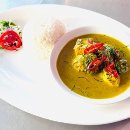 ข้าวแกงคั่วปลากะพง