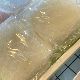 วุ้นเส้น