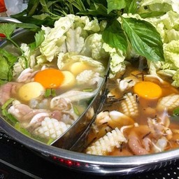 ชาบูหมาล่าพร้อมทาน ( วุ้นเส้น ผักบุ้ง ผักกาดขาว)