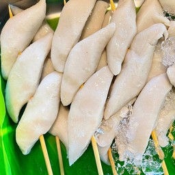 ลูกชิ้นปลาลัคบี้