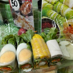 สลัดโรลหน้า ไข่ต้ม ข้าวโพด เต้าหู้