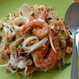 ผัดไทยวุ้นเส้นทะเล