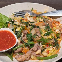 สุกี้แห้งหมู