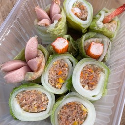 สุกี้โรลรวม หมูทรงเครื่อง,กุ้ง,ปูอัด,ไส้กรอกไก่ 10 คำ