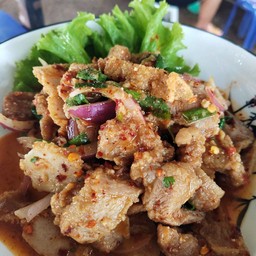 น้ำตกคอหมู