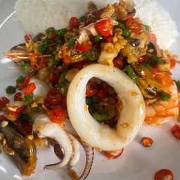ข้าวพริกเกลือกุ้ง+ปลาหมึก