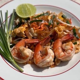 ผัดไทยกุ้งจัมโบ้