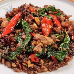 กระเพราเป็ดย่าง (เป็นกับ)