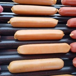 สโมกกี้ไบท์ ไส้กรอกในตำนาน ตลาดนัดหน้า ซีเจ เจ็ดแยก