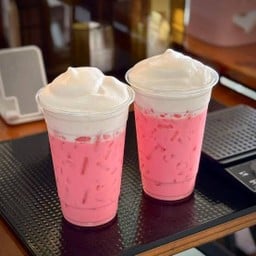 Argus Cafe' & Restaurant บ้านกกม่วงชี