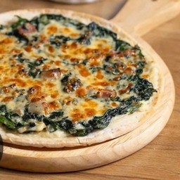 พิซซ่าผักโขมทรัฟเฟิล