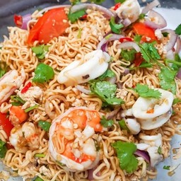 ยำมาม่ารวมมิตร