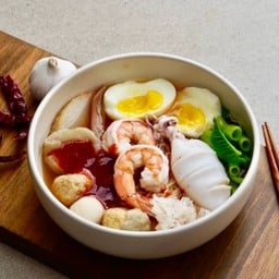 เย็นตาโฟรสแซ่บ (จัมโบ้)