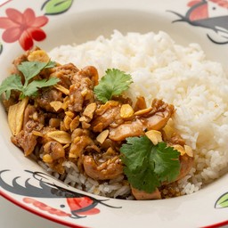 F22 ข้าวไก่ผัดกระเทียม