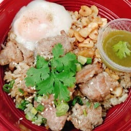 ข้าวผัดมันเนื้อ บันไซ