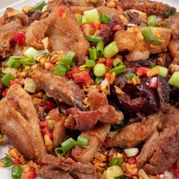 เป็ดย่างผัดพริกเกลือ (เป็นกับ)