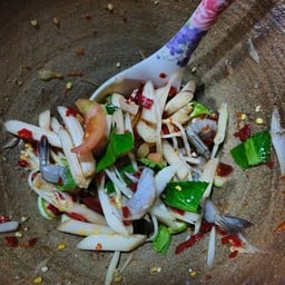 ไหลบัวกุ้งสดปลาร้า