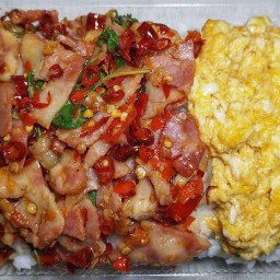 เบคอนซิ่ง - กะเพรารสเด็ด