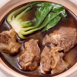 สามชั้นวัวตุ๋นหม้อดิน