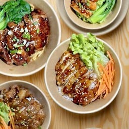 บะหมี่,ข้าวไก่เทอริยากิ & สลัด