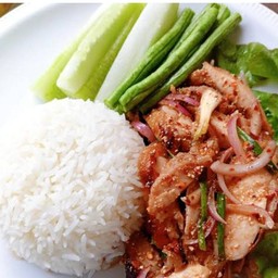 ข้าวน้ำตกไก่ย่าง