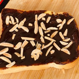 ปังปิ้งนูเทลล่า-อัลมอนด์